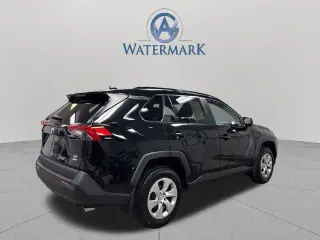 Toyota RAV4 2020 AWD LE 4dr SUV