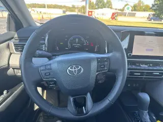Toyota Camry 2026 LE 4dr Sedán