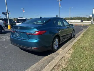 Toyota Camry 2026 LE 4dr Sedán