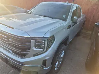 GMC Sierra 1500 2022 4x4 SLT 4dr Crew Cab 5.8 ft. SB