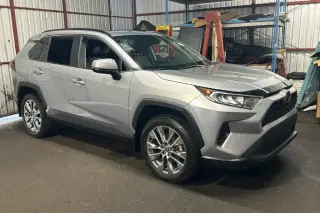 Toyota RAV4 2021 AWD XLE Premium 4dr SUV