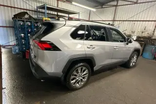 Toyota RAV4 2021 AWD XLE Premium 4dr SUV