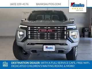 GMC Canyon 2023 4x4 Denali 4dr Crew Cab 5 ft. SB