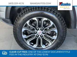 GMC Canyon 2023 4x4 Denali 4dr Crew Cab 5 ft. SB