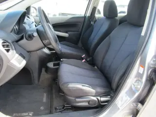 Mazda Mazda2 2011 Sport 4 puertas Hatchback 5M