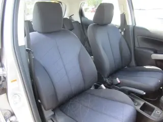 Mazda Mazda2 2011 Sport 4 puertas Hatchback 5M