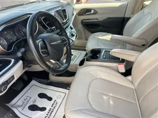 Chrysler Pacifica 2018 Touring L Plus 4dr Mini-Van