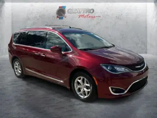 Chrysler Pacifica 2018 Touring L Plus 4dr Mini-Van