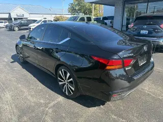Nissan Altima 2021 2.5 SR 4dr Sedán