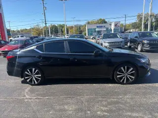 Nissan Altima 2021 2.5 SR 4dr Sedán