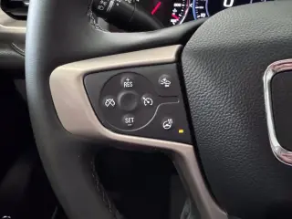 GMC Acadia 2023 4x4 Denali 4dr SUV