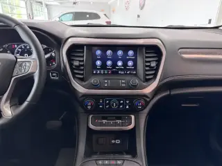 GMC Acadia 2023 4x4 Denali 4dr SUV