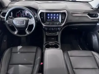 GMC Acadia 2023 4x4 AT4 SUV 4 puertas