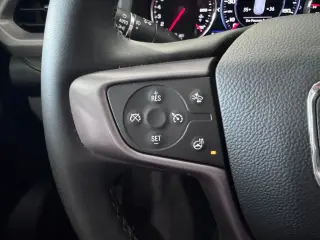 GMC Acadia 2023 4x4 AT4 SUV 4 puertas