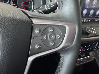 GMC Acadia 2023 4x4 AT4 SUV 4 puertas
