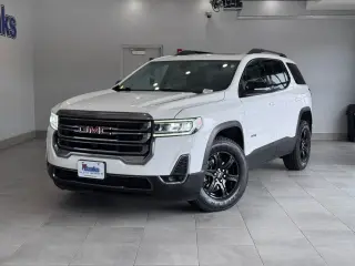 GMC Acadia 2023 4x4 AT4 SUV 4 puertas