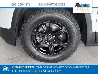 GMC Acadia 2023 4x4 AT4 SUV 4 puertas