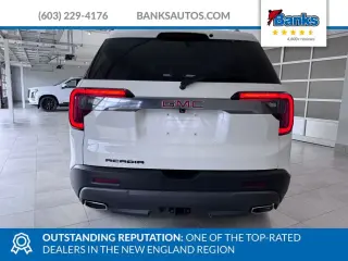GMC Acadia 2023 4x4 AT4 SUV 4 puertas