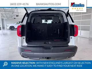 GMC Acadia 2023 4x4 AT4 SUV 4 puertas