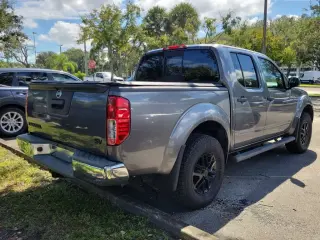 Nissan Frontier 2021 4x2 SV 4dr Crew Cab 5 ft. SB