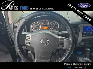 Nissan Titan 2011 4x4 SV 4dr Crew Cab SWB Pickup