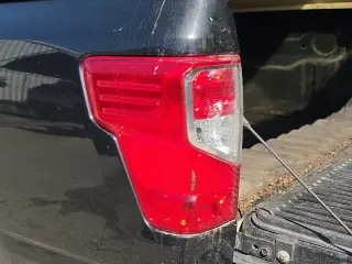 Nissan Titan XD 2017 4x4 S 4dr Crew Cab (Diesel)