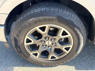Ford F-150 2024 4x2 STX 4dr SuperCrew 5.5 ft. SB