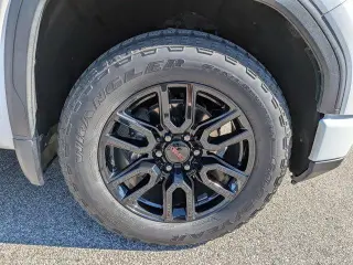 GMC Sierra 1500 2023 4x4 Elevation 4puertas Crew Cab 5.8 pies de cama
