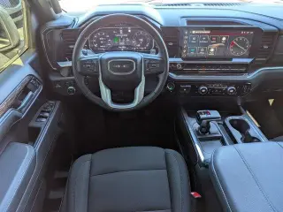 GMC Sierra 1500 2023 4x4 Elevation 4puertas Crew Cab 5.8 pies de cama