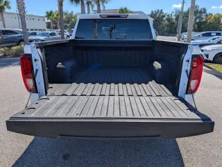 GMC Sierra 1500 2023 4x4 Elevation 4puertas Crew Cab 5.8 pies de cama