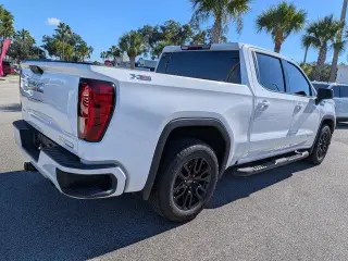 GMC Sierra 1500 2023 4x4 Elevation 4puertas Crew Cab 5.8 pies de cama