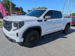 GMC Sierra 1500 2023 4x4 Elevation 4puertas Crew Cab 5.8 pies de cama