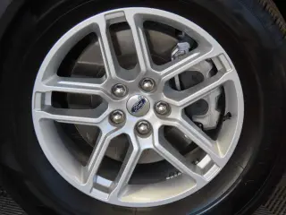 Ford Explorer 2025 Active 4 SUV