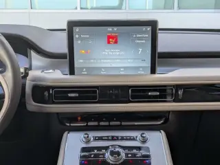 Lincoln Aviator 2024 AWD Premiere 4dr SUV