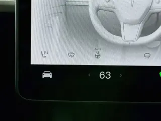 Tesla Model Y 2022 AWD Long Range 4dr Crossover