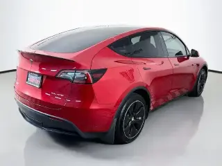 Tesla Model Y 2022 AWD Long Range 4dr Crossover