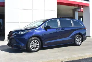 Toyota Sienna 2021 LE 8 Pasajeros 4dr Mini-Van