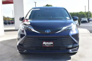 Toyota Sienna 2021 LE 8 Pasajeros 4dr Mini-Van
