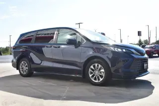 Toyota Sienna 2021 LE 8 Pasajeros 4dr Mini-Van