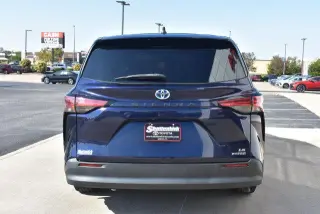 Toyota Sienna 2021 LE 8 Pasajeros 4dr Mini-Van
