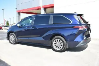 Toyota Sienna 2021 LE 8 Pasajeros 4dr Mini-Van