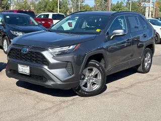 Toyota RAV4 Híbrido 2023 AWD XLE 4dr SUV