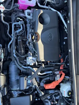 Toyota RAV4 Híbrido 2023 AWD XLE 4dr SUV