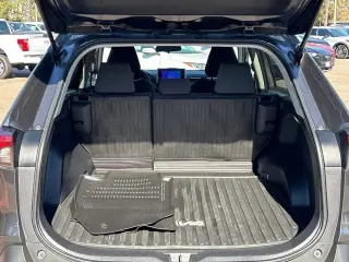 Toyota RAV4 Híbrido 2023 AWD XLE 4dr SUV