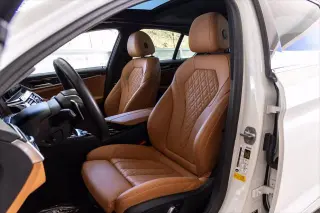 Sedán BMW 5 Series 2023 530i 4 puertas