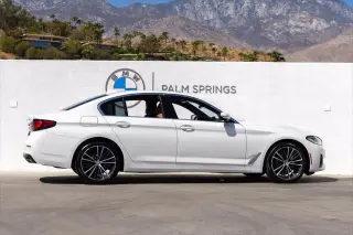 Sedán BMW 5 Series 2023 530i 4 puertas