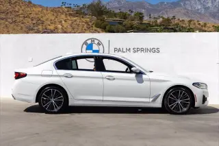 Sedán BMW 5 Series 2023 530i 4 puertas
