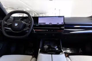 BMW Serie 5 2024 530i 4dr Sedán
