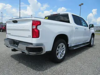 Chevrolet Silverado 1500 2023 4x4 LTZ 4dr Crew Cab 5.8 ft. SB