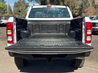 Ford Ranger 2023 4x2 XL 4puertas SuperCab 6.1 pies. SB